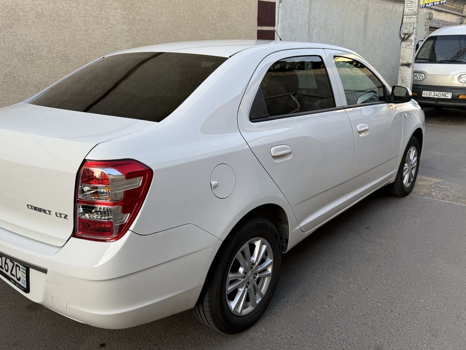 Chevrolet Cobalt 2025 — 3