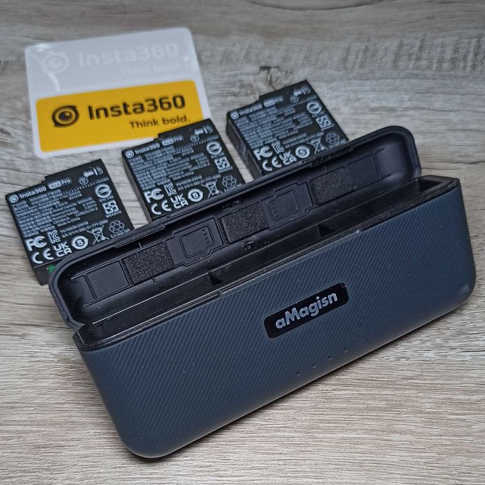 Экшн-камера Insta360 Ace Pro, 3 аккумулятора, зарядный кейс, чехол