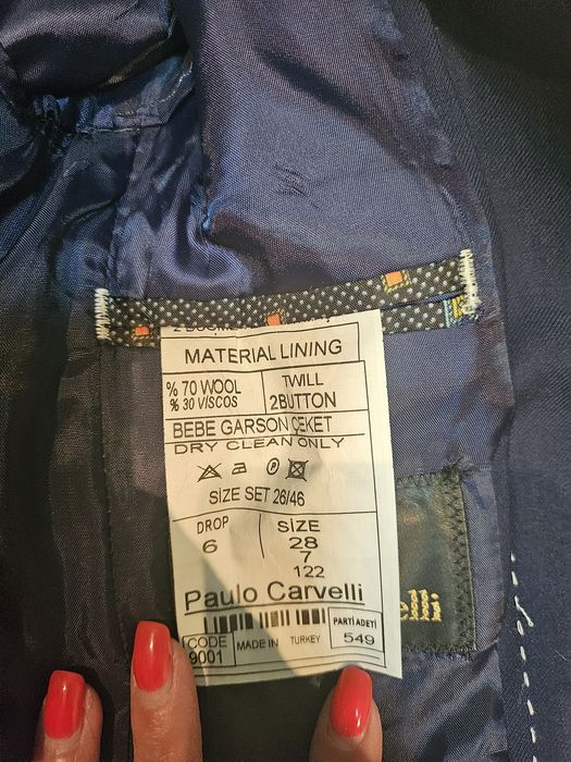 Продам два костюма и пиджак на мальчика.