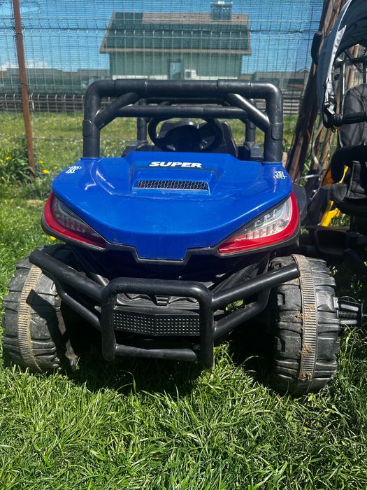 Mașinuța electrică