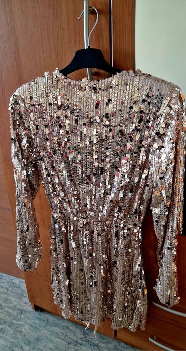 Дамска рокля с пайети