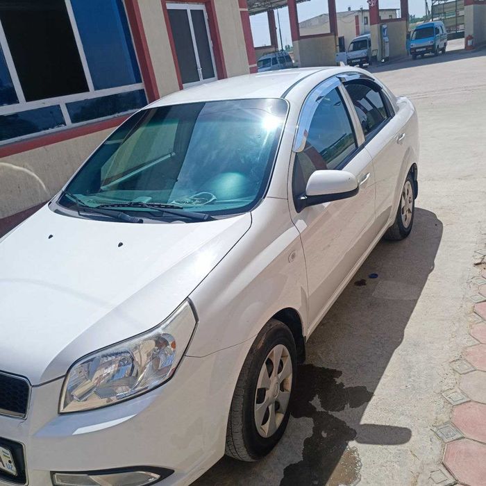 Nexia 3 механик, метан есть