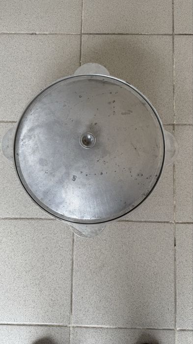 Казан чугунный, срочно продам