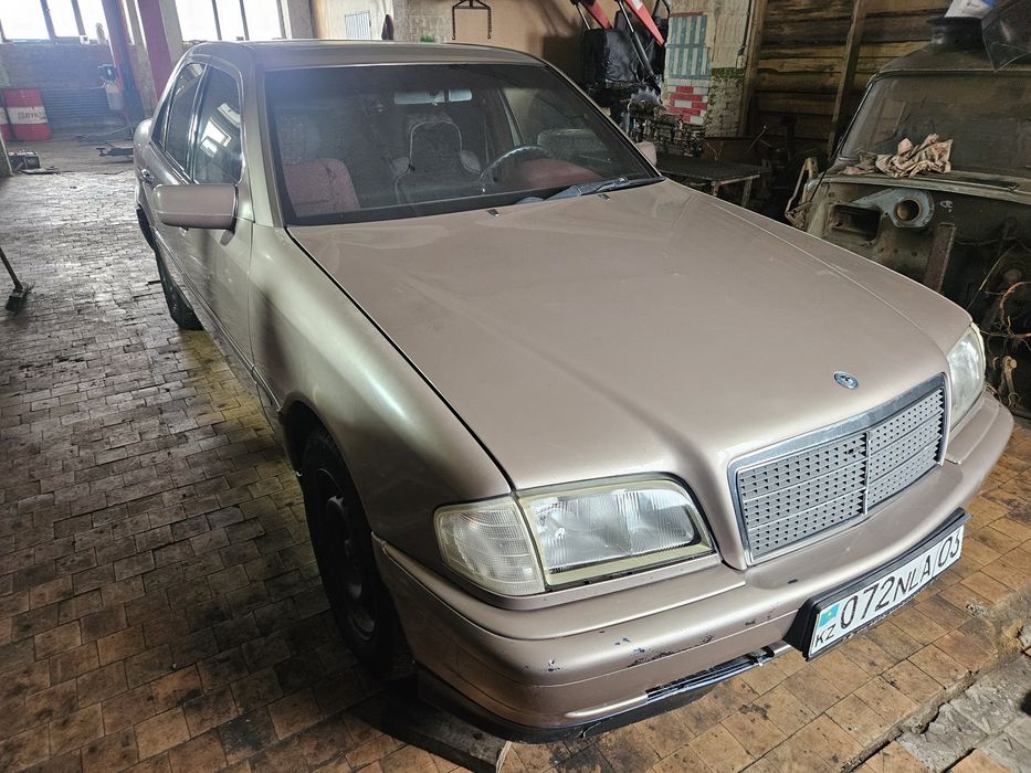 Мерседес 202 дизель 2.0