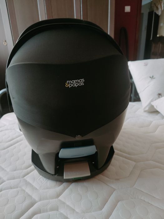 Scoica cu baza isofix de la Cybex