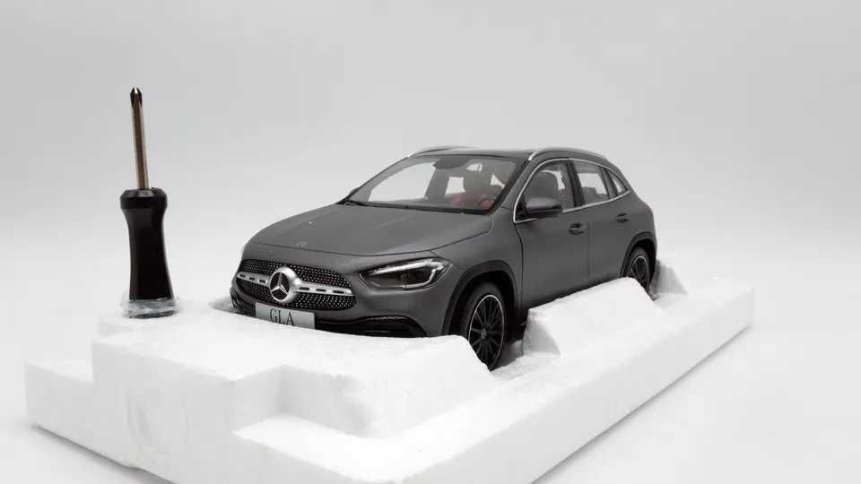 Mercedes-Benz GLA class/ Diecast 1:18