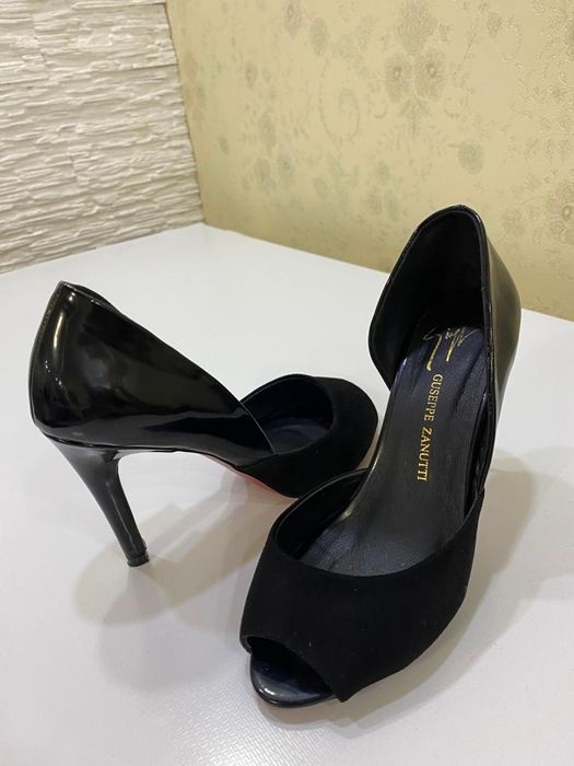 Продам красивые туфли