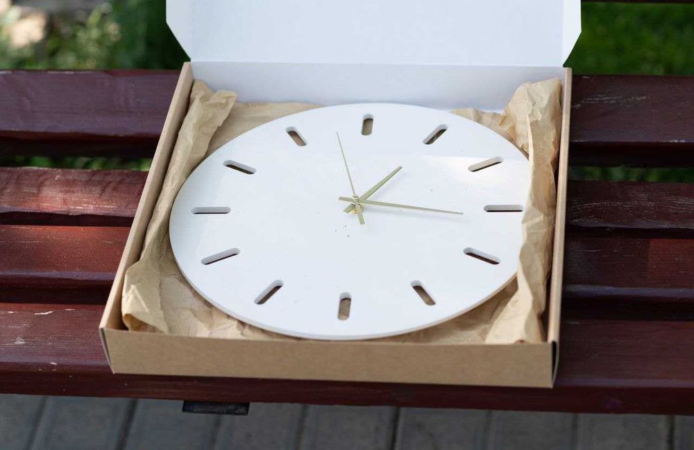 Настенные дизайнерские часы ручной работы 32 см.