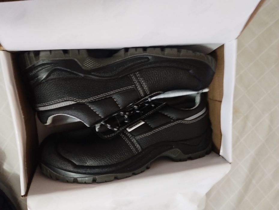 Pantofi de protecție