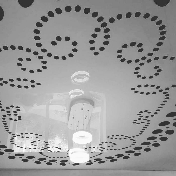 Натяжные потолки Ролл шторы