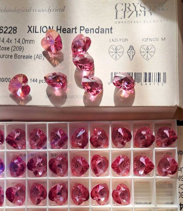 Swarovski Elements кристални сърца