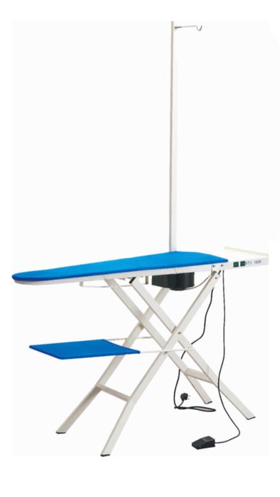 Гладильный стол с функциями вакуума и подогрева