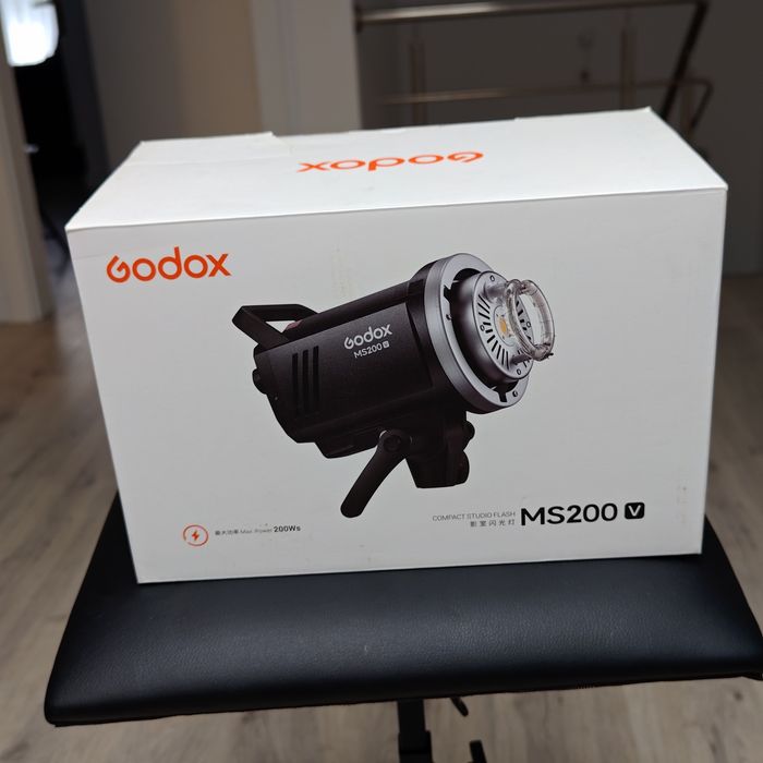 Blitz studio Godox MS200V