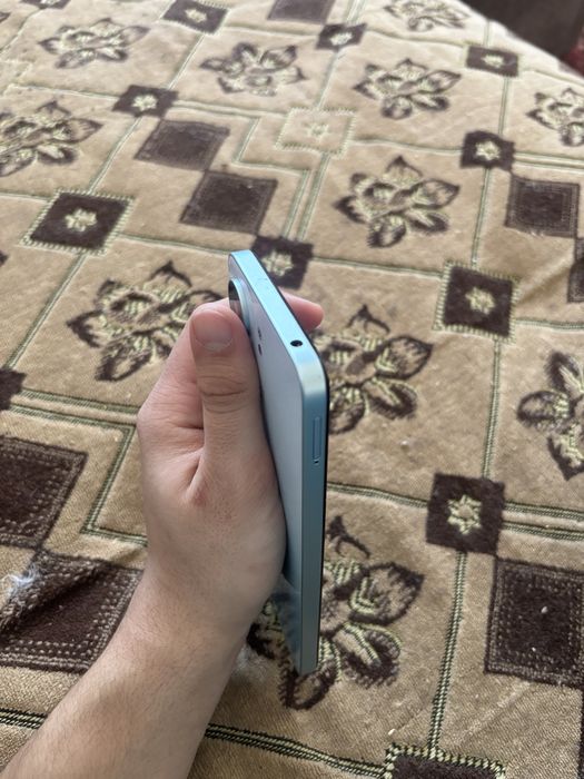 Продам телефон Redmi 13C 8гб/256гб