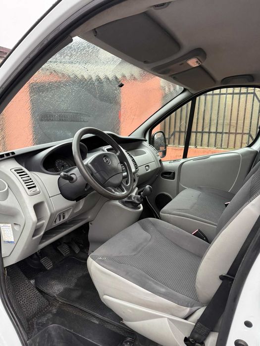 Opel Vivaro 2011 – 214.000 km