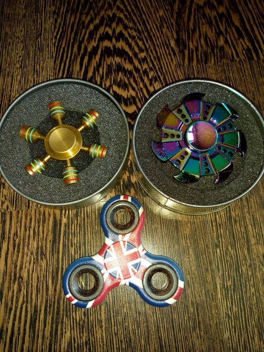 Метални колички,спинери,динозаври-конструктори, фигурки нинджаго