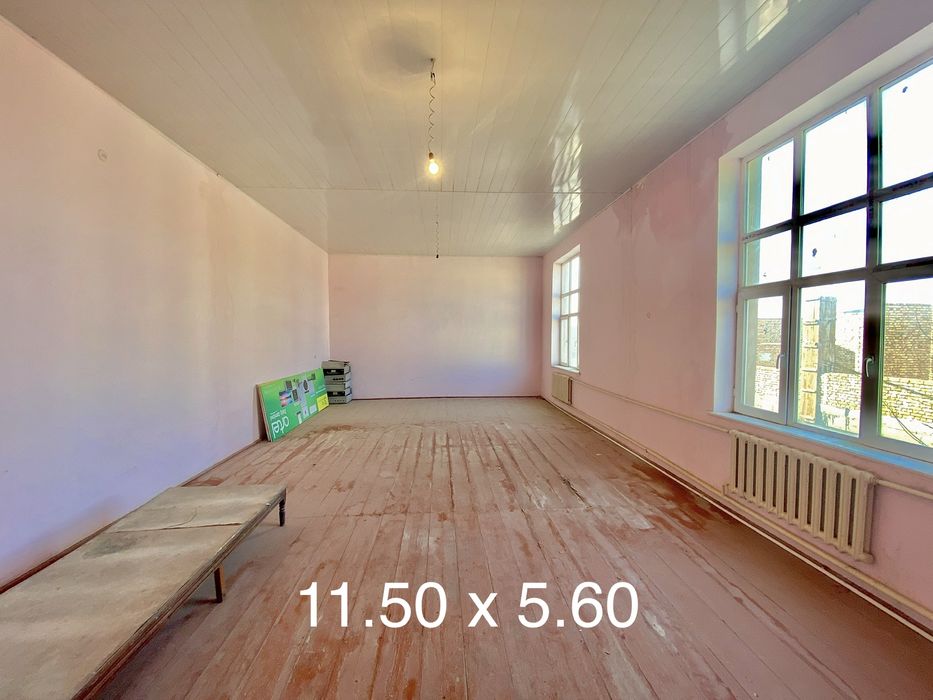 Ёшлик универмагининг 2-кавати ижарага берилади