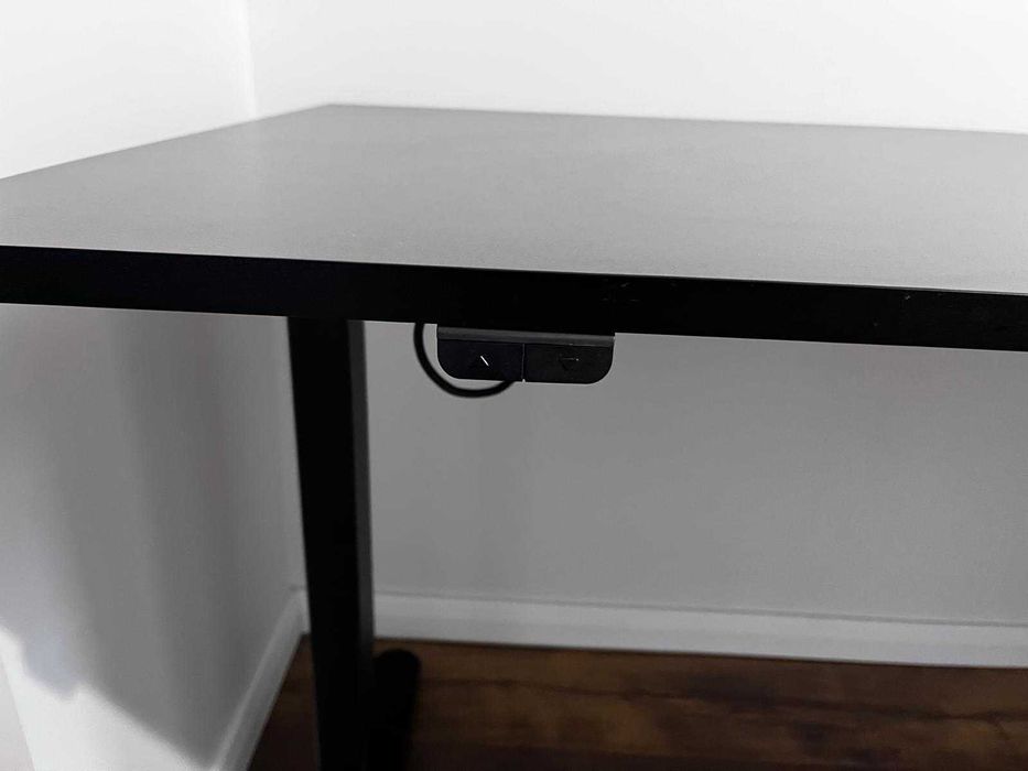 Birou reglabil electric SVANEKE 140x70 cm, negru