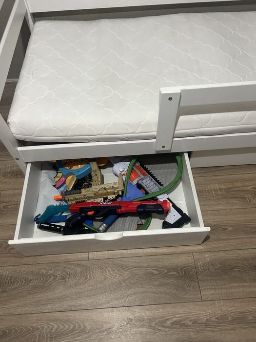 Продам детскую кровать