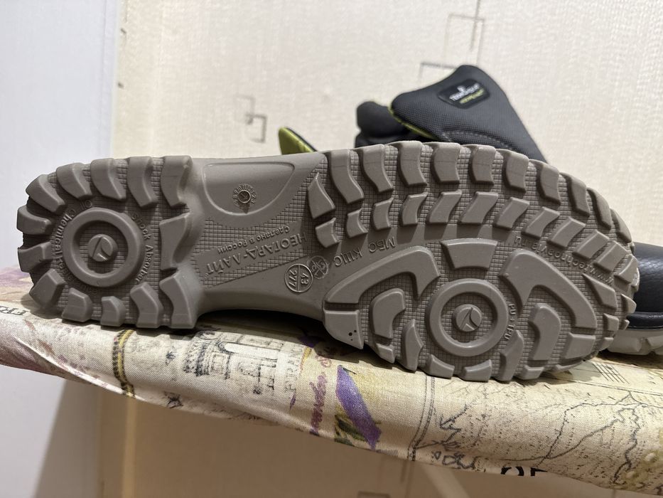 Продам спецобувь