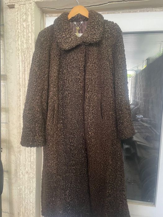 Шуба Каракуль продаю