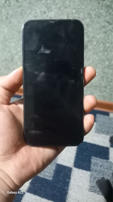 Iphone 13 pro holati ideal batareyka 67%