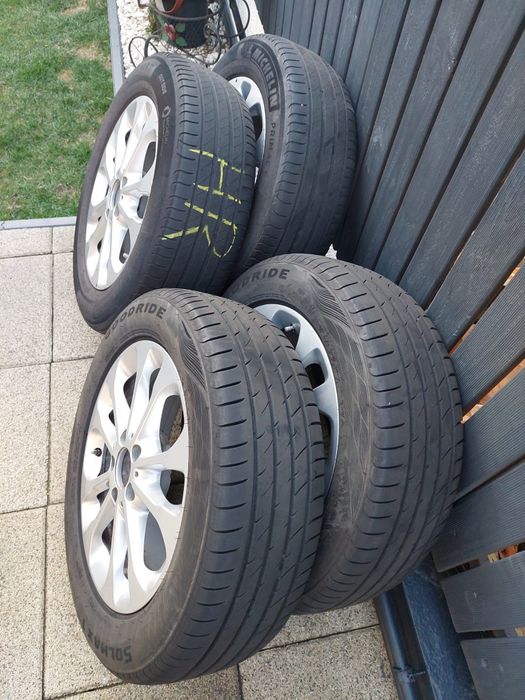 Jante aliaj Mercedes pe 17,5×112, cauciucuri de vara 215 60 17