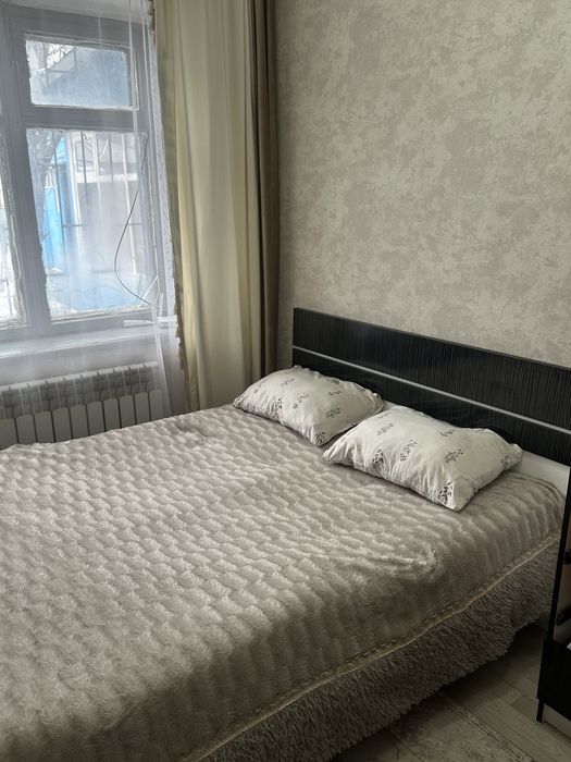 Продам спальный гарнитур