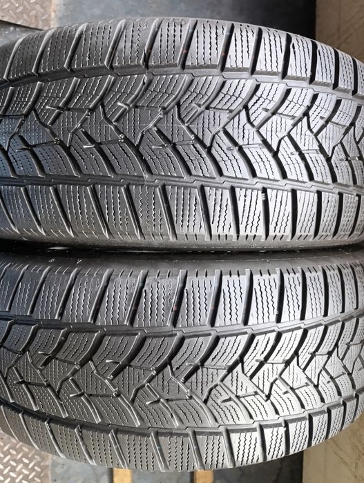 Anvelope de iarnă 215 60 17 Dunlop dot 2020