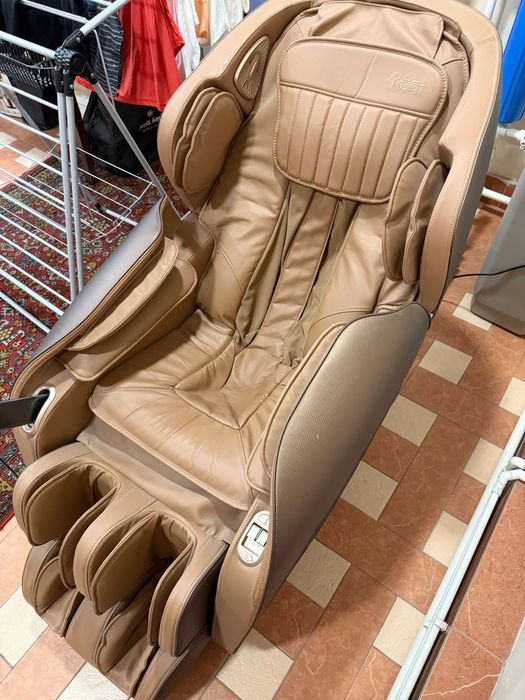 Массажное кресло iRest SL-A305-3 в идеальном состоянии