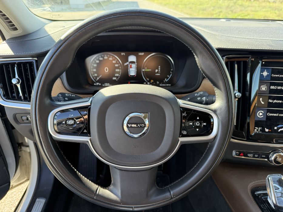 Volvo V90 T8 Inscription Plug-in Hybrid AWD