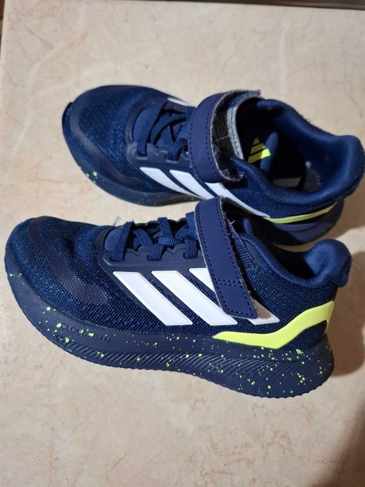 Adidas детски маратонки