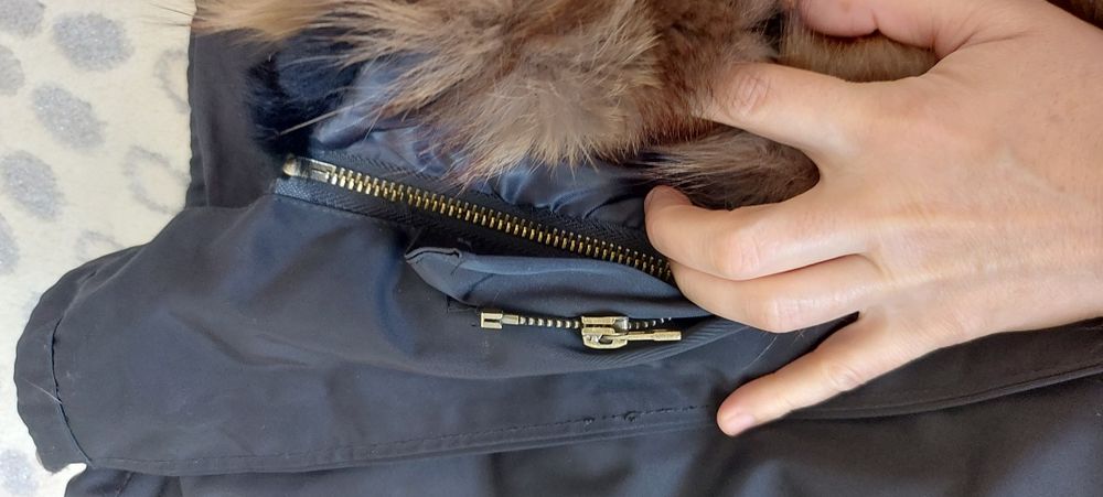 Женская парка черная