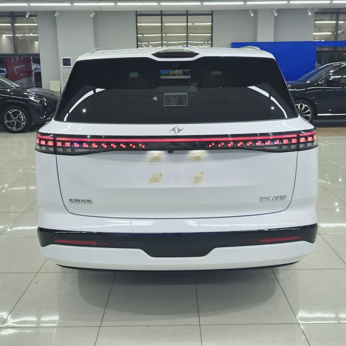 Dongfeng 008 610KM Elektr Ultra Restayling 20226Full 3 yil garantiya