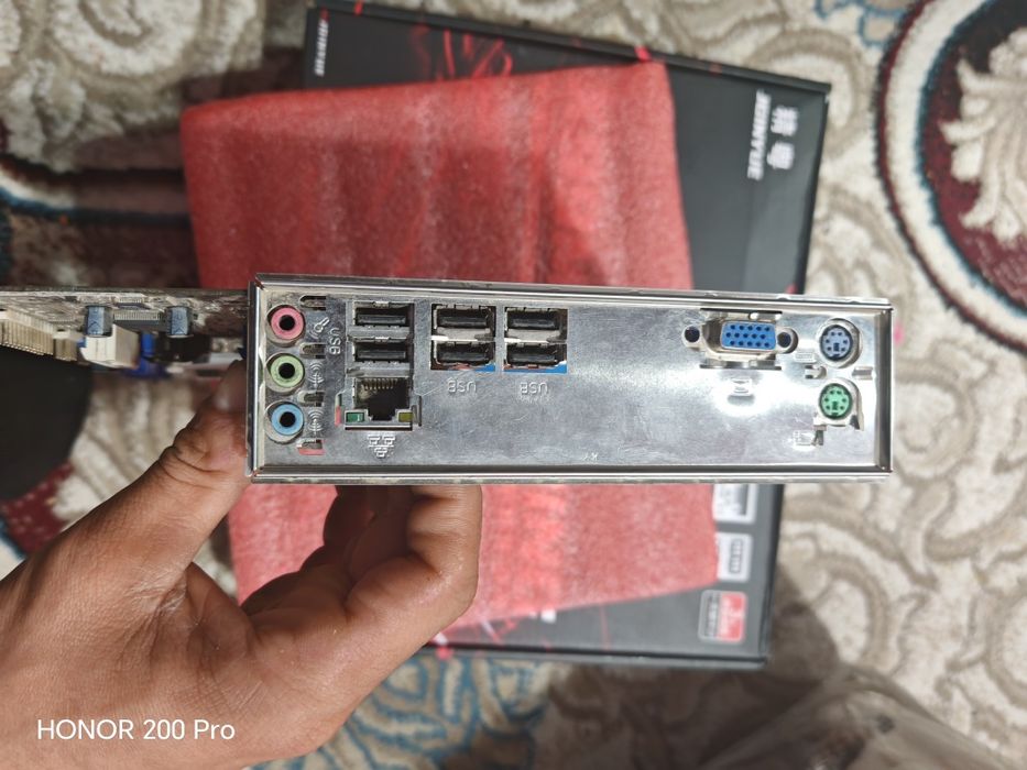 ASRock H61M-VS DDR3 socet 1155