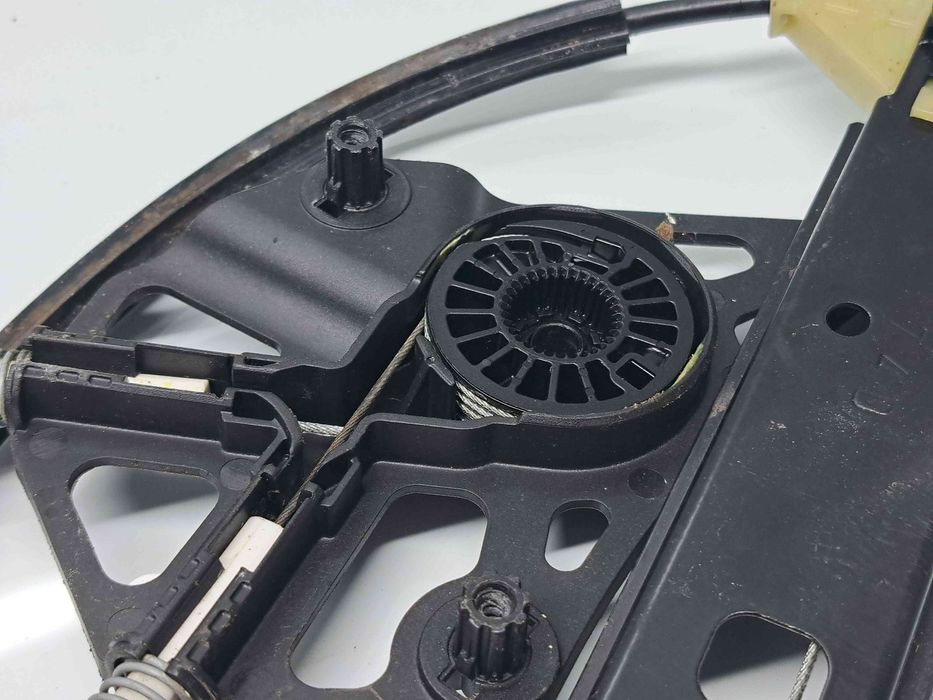 Macara electrica geam stanga fata Audi Q3 (8UB) [Fabr 2011-2018] 8U083