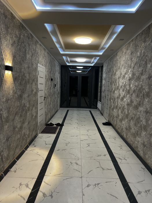 Qoyliqda Profi universteti va qoyliq metroga yaqin joyda kvartira
