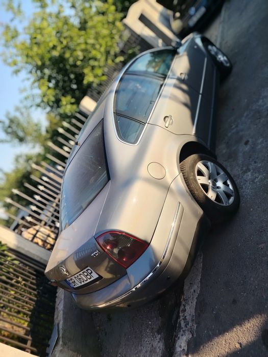VOLKSWAGEN Passat 0
