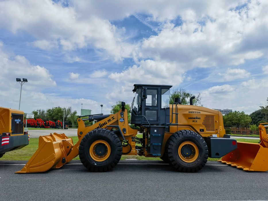 Lonking LG855H с управлением на рычагах — мощный фронтальный погрузчик