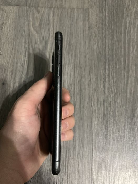 Продается Айфон 11