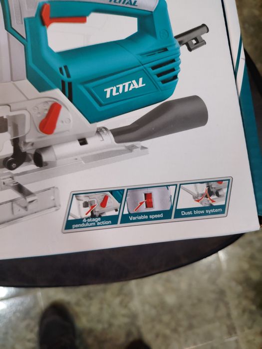 Прободен трион-зеге TOTAL Industrial, 800 W, 100 мм