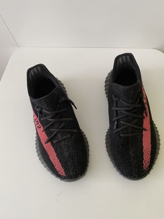 Adidas yeezy core black red