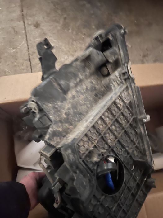 Продам фарь передный пардо 150 левый 2019