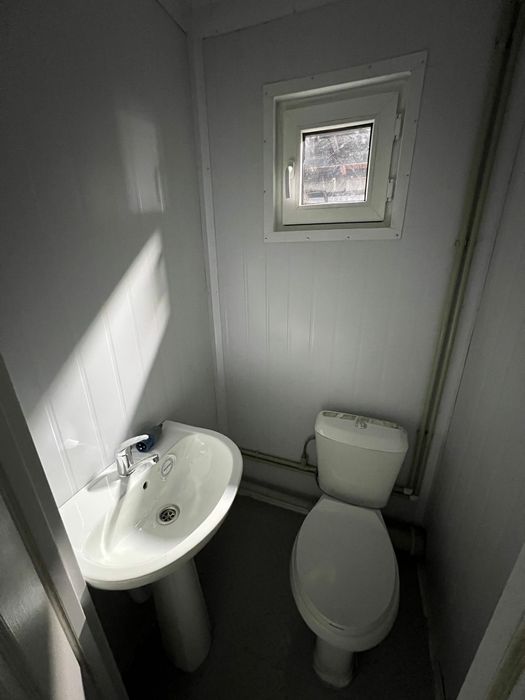 Контейнер с душевой, туалетом, санузел