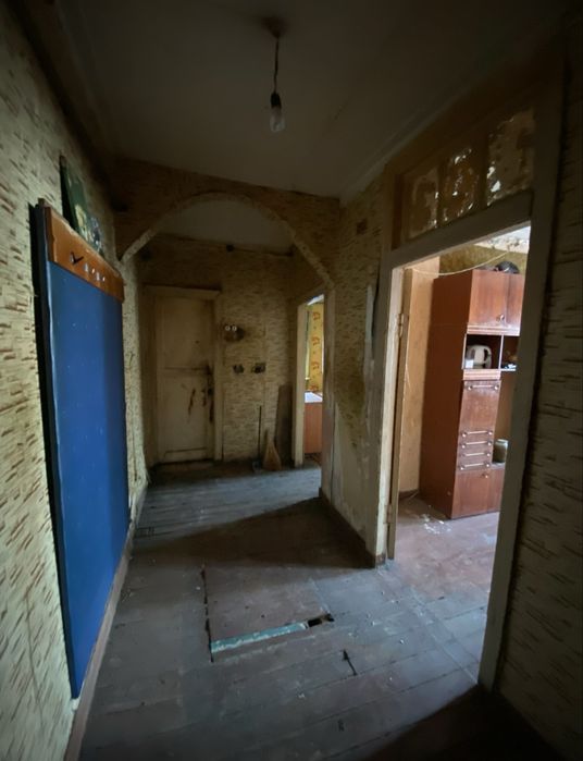 Продам 3 комнатную Ленина 65