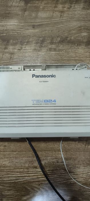 Мини АТС Panasonic  на 6 городских и 16 внутренних номеров.