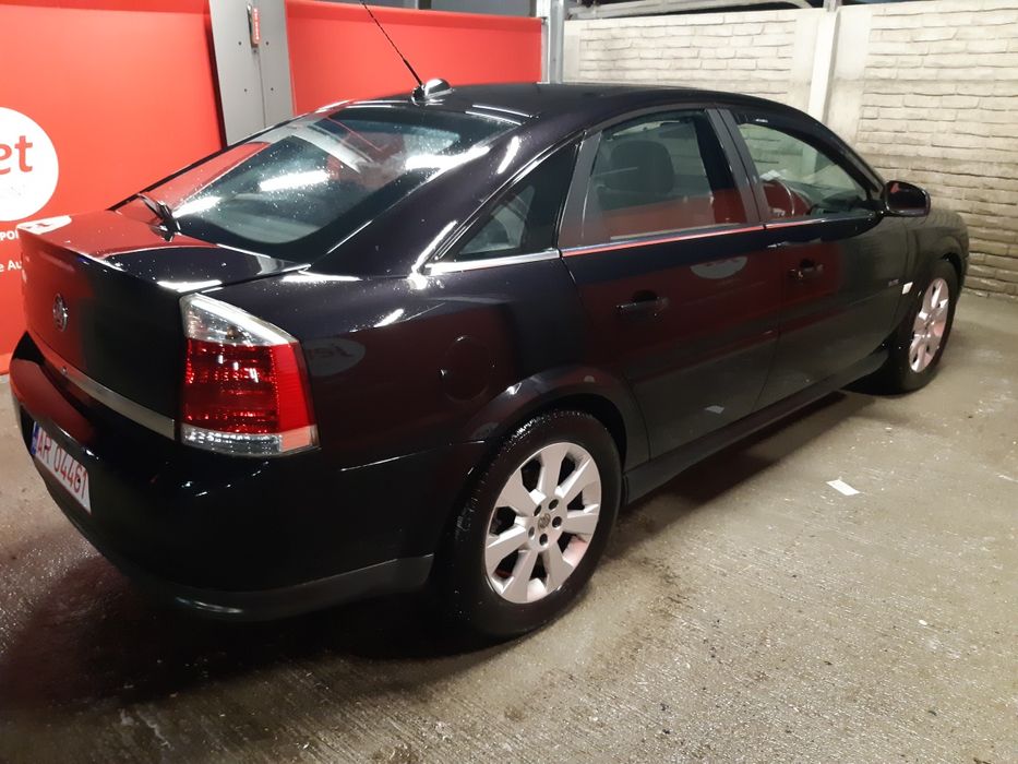 Haion luneta opel vectra c gts 250lei