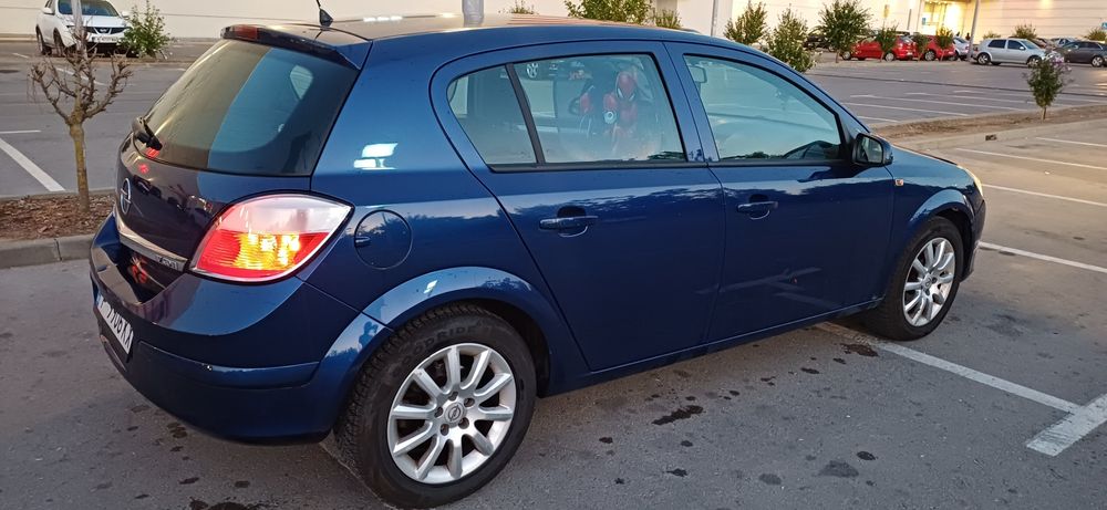 Продава се Опел астра Opel astra H