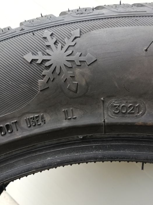 Зимни Гуни 225/60R18 DISCOVERER WINTER
