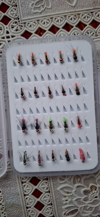 Seturi muște artificiale